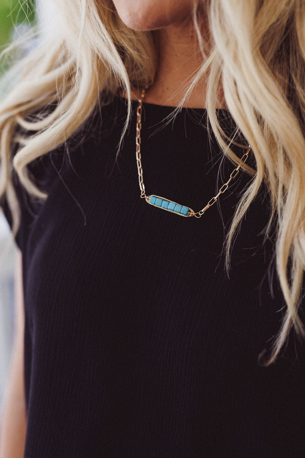 Desert Line Necklace - Gold